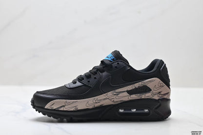 Nike Air Max in Black/Brown: Terroir Noir