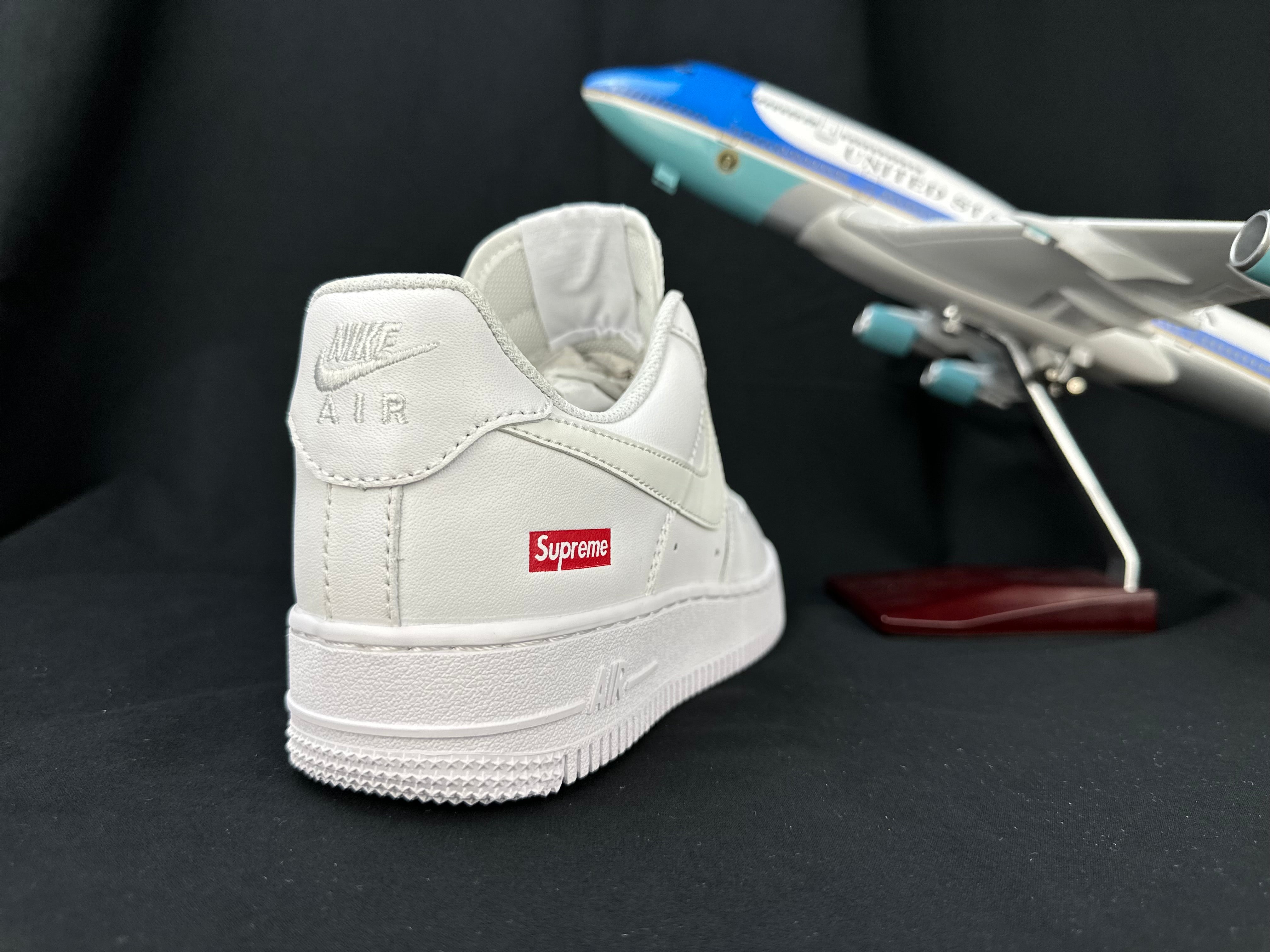 nike air force 1 Sup*e "white"