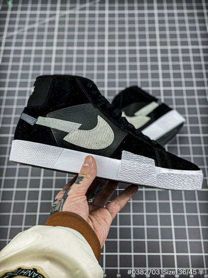 Nike Blazer Mid