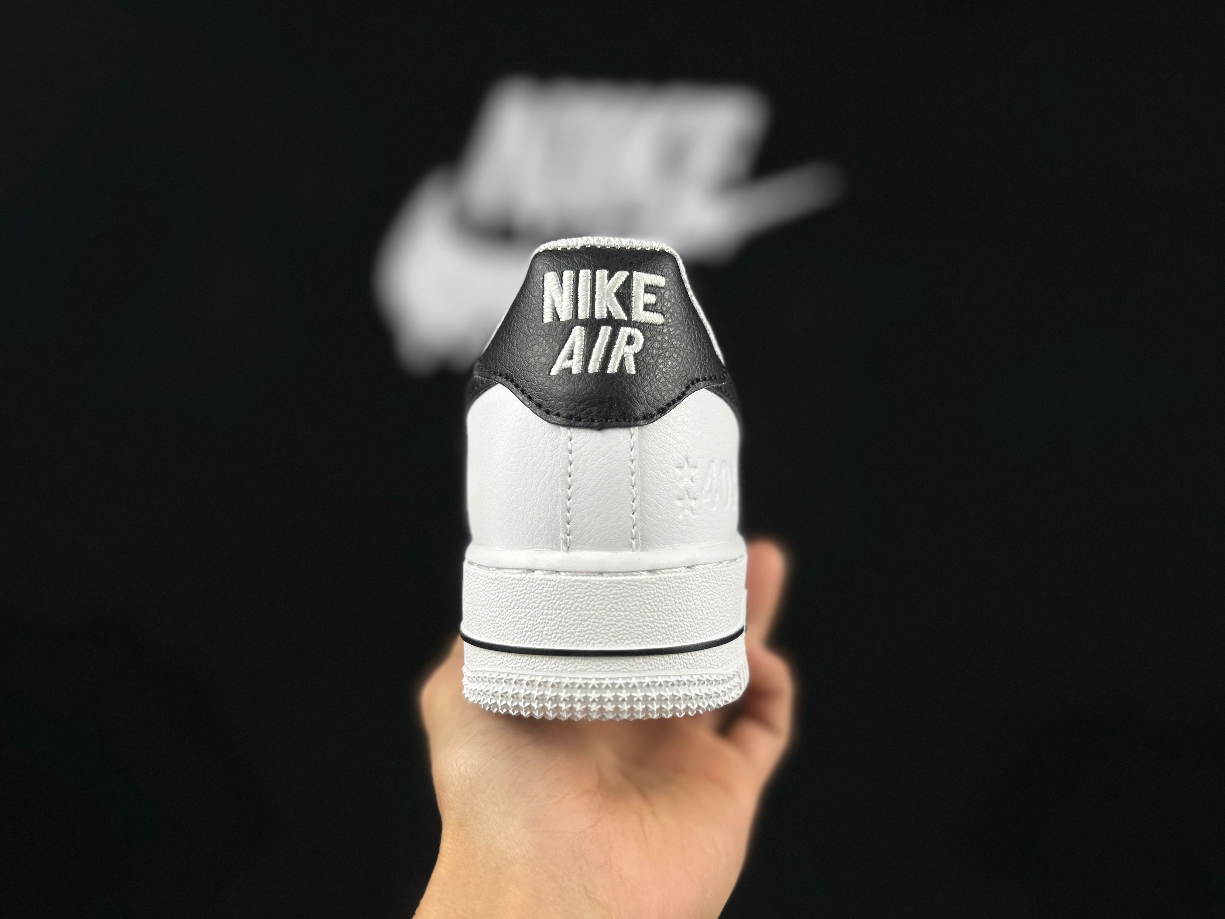 NIKE AIR FORCE 1 "White/Black"