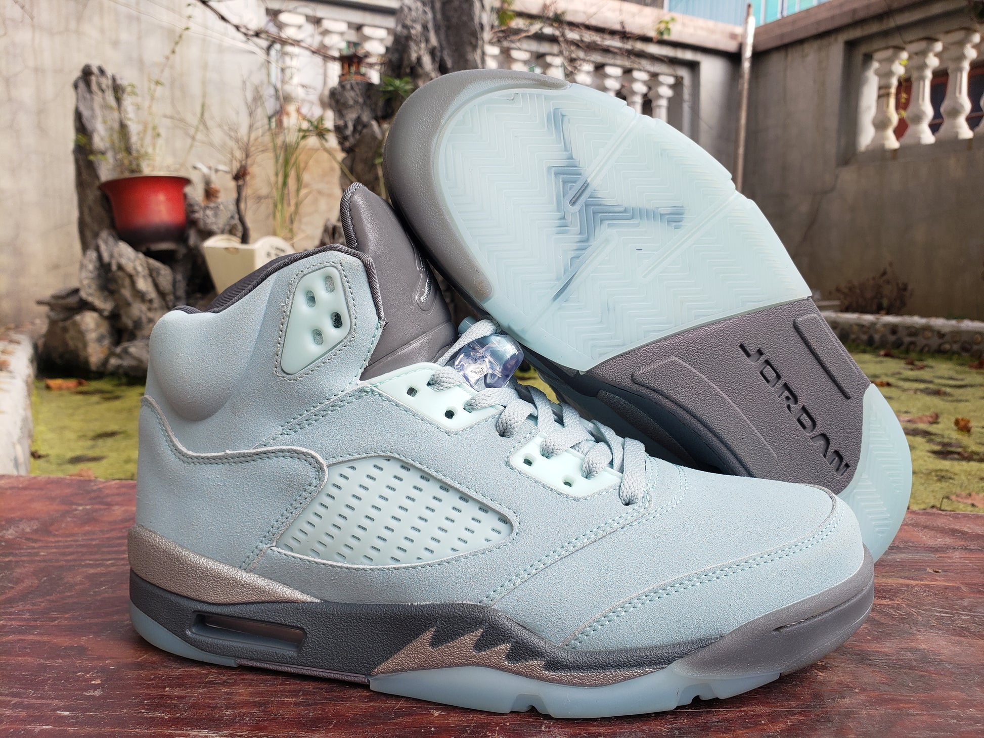 Air Jordan 5 "Island Green"