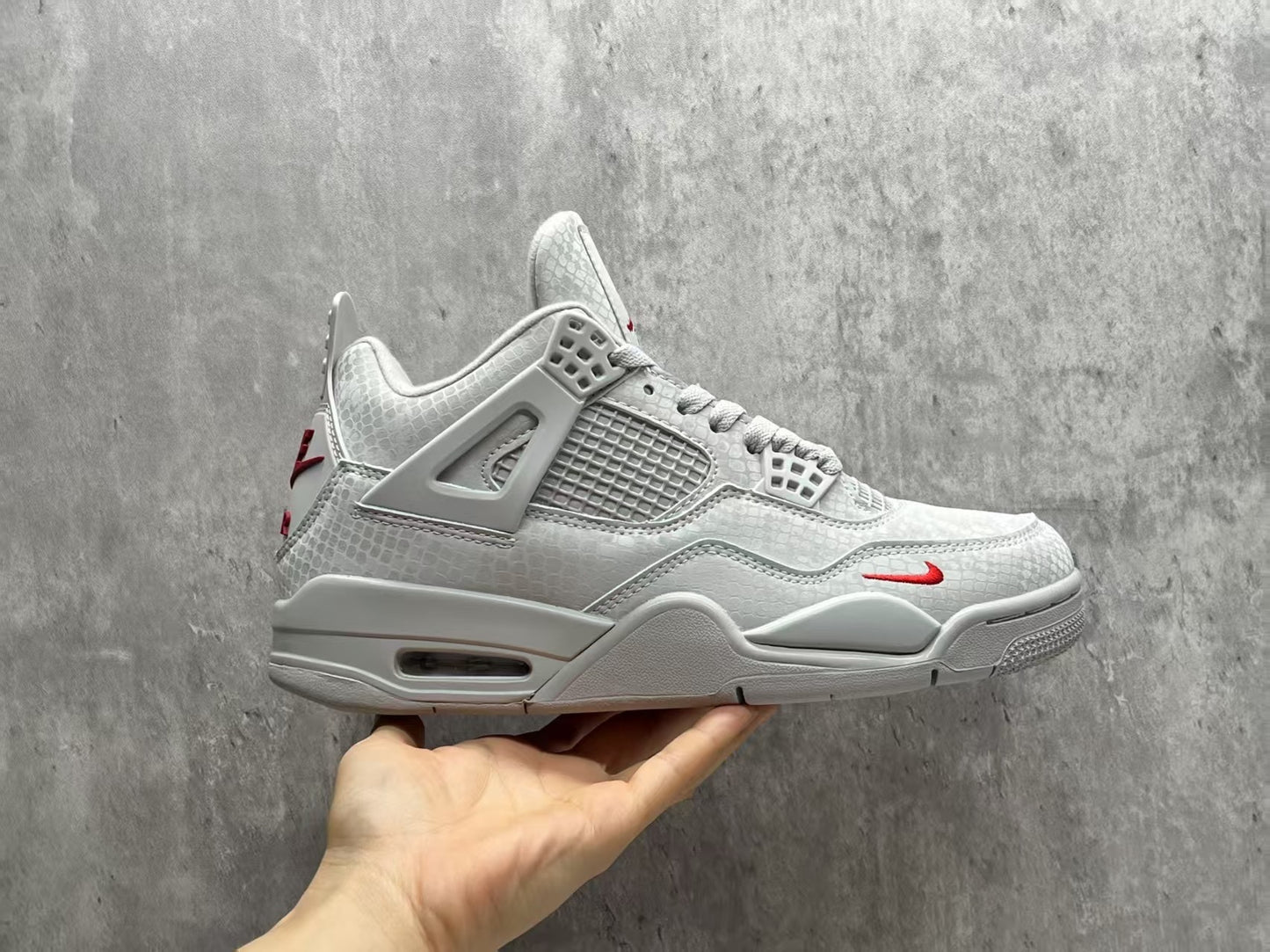Air Jordan 4 Retro "Grey Mamba"