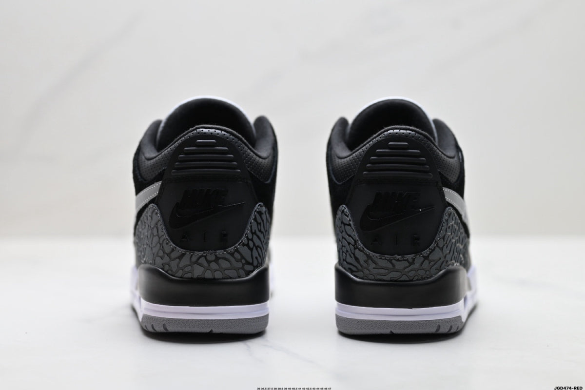 Air Jordan 3 Retro Mid-Top