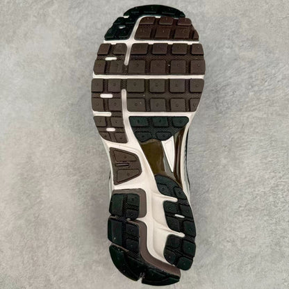 Nike Zoom Vomero 5 in Desert Grey: The Nomad's Archive