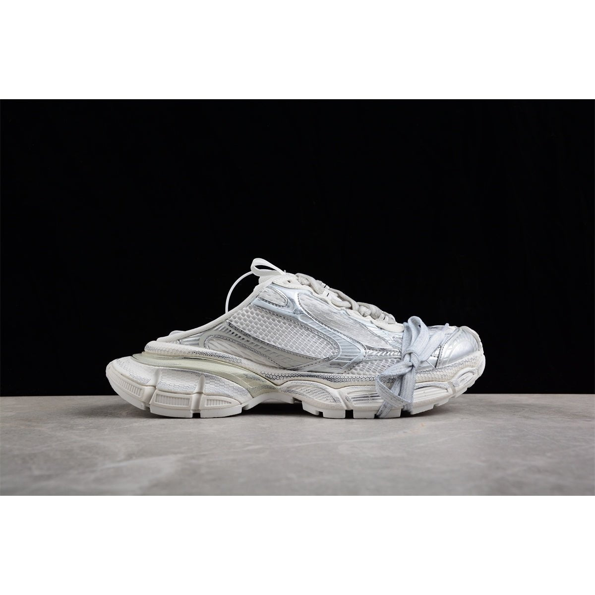 BALENCIAGA 3XL MULE x WHITE EGGSHELL - Prime Reps