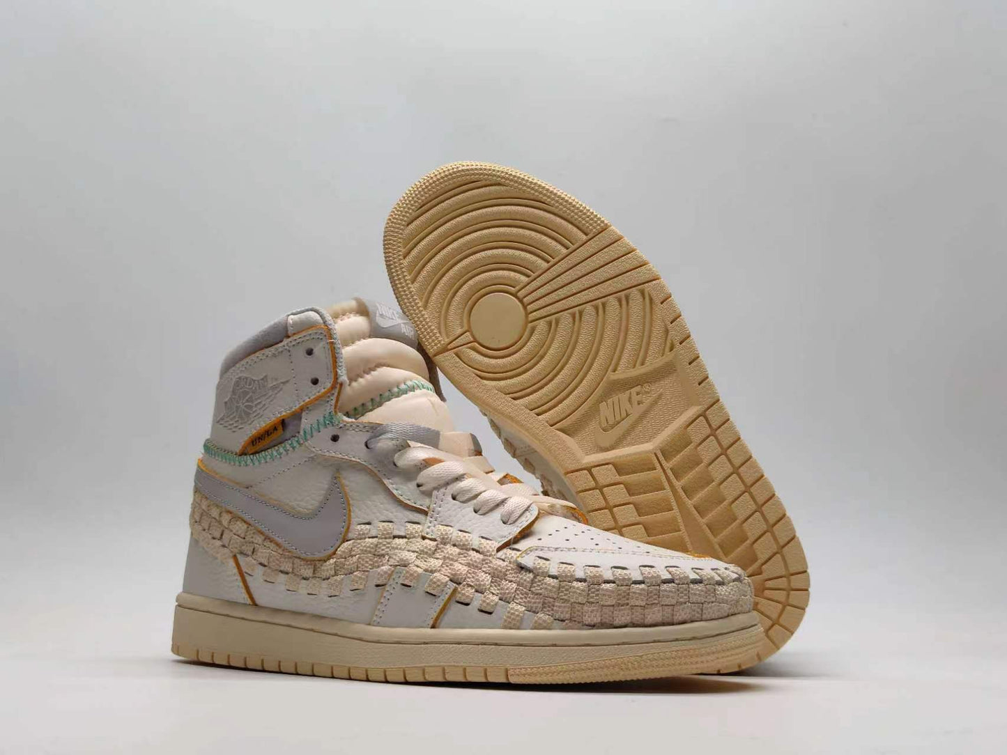Air Jordan 1 Retro High OG "Woven Grey/White"