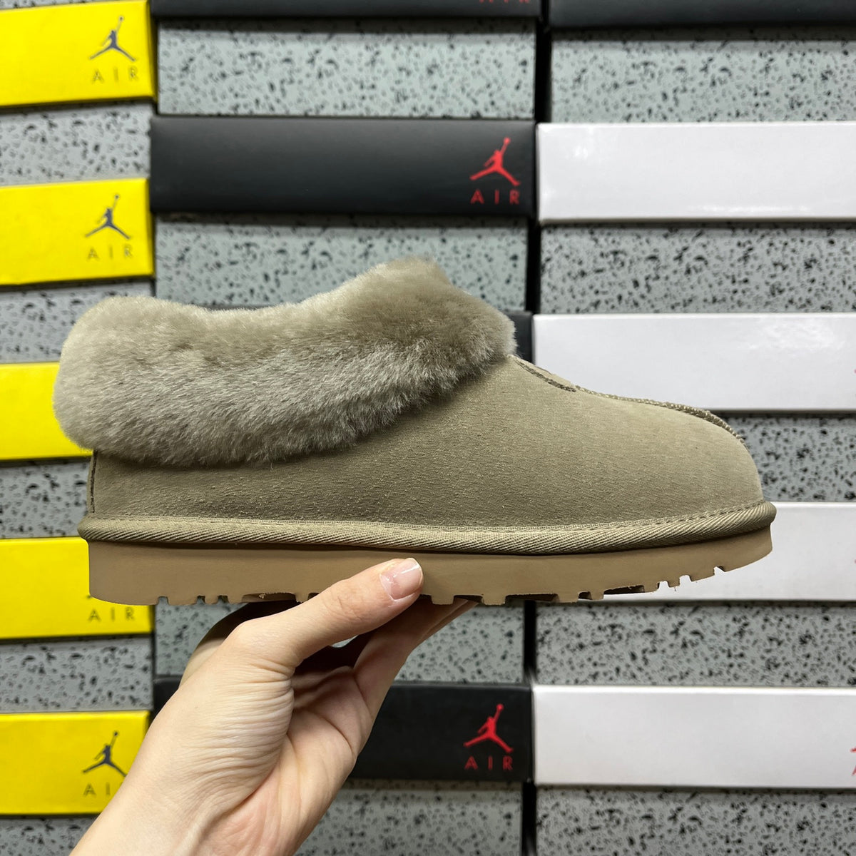 UGG Classic Mini Snow Boot in Green