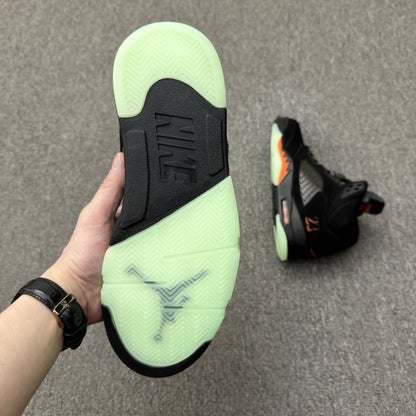 JORDAN 5 Retro High Michael