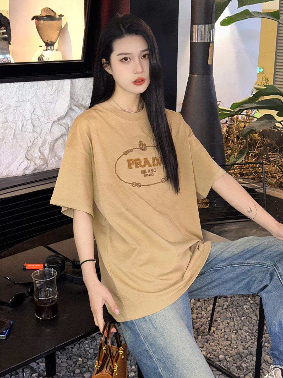 Pra*a milano beige logo t-shirt