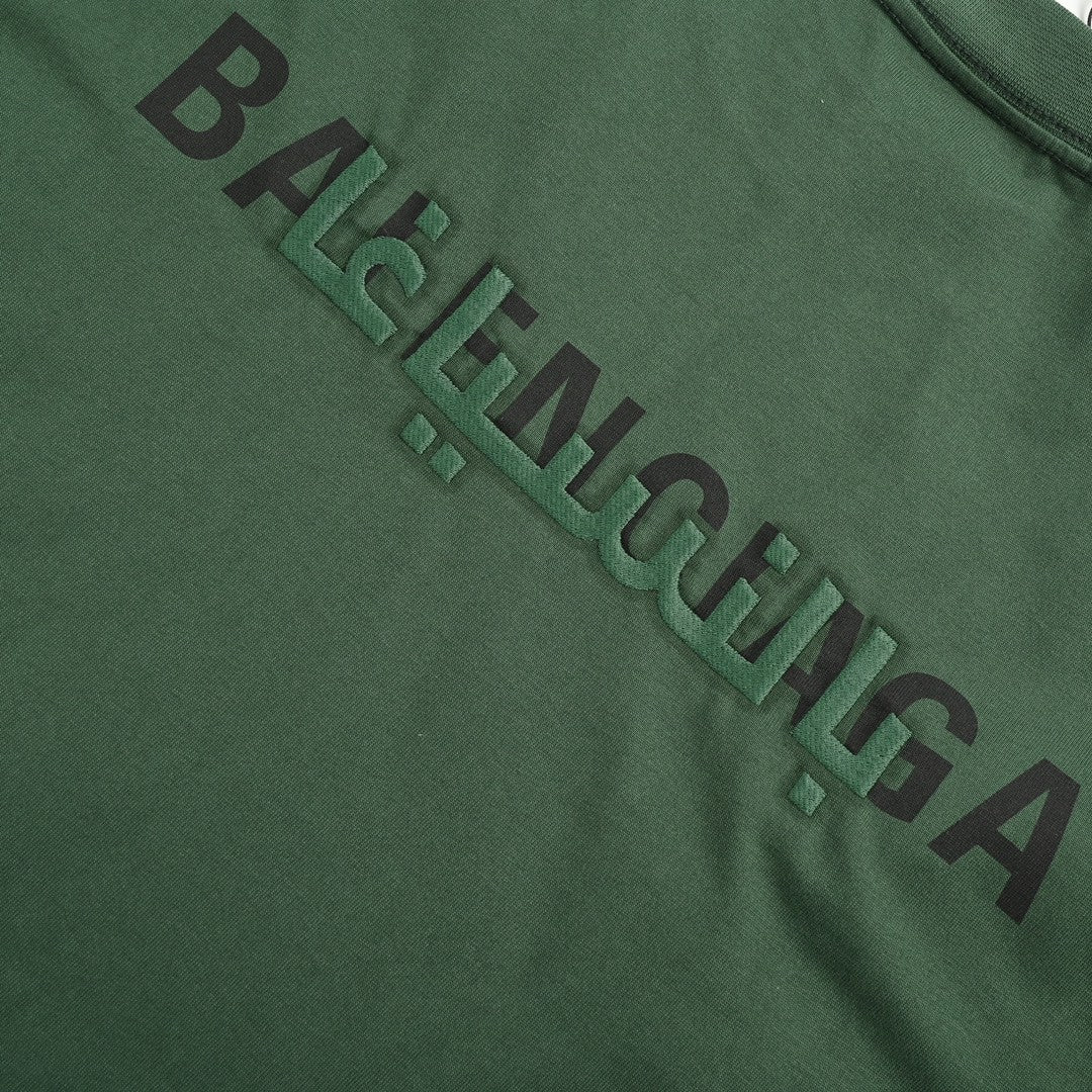 Ba*len*cia*ga distorted logo t-shirt (green)