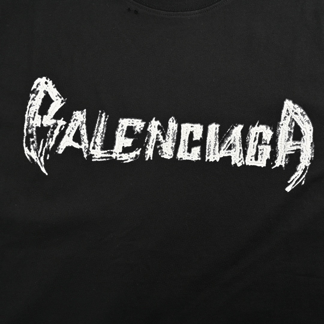 Ba*len*cia*ga distressed logo t-shirt in black