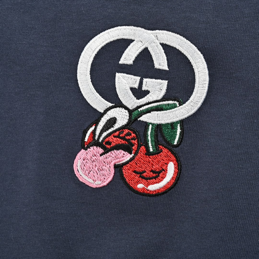 G*u*i cherry logo navy t-shirt