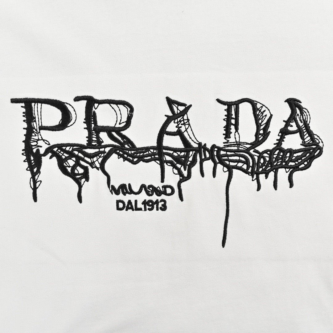 Pra*a graphic logo t-shirt (white)