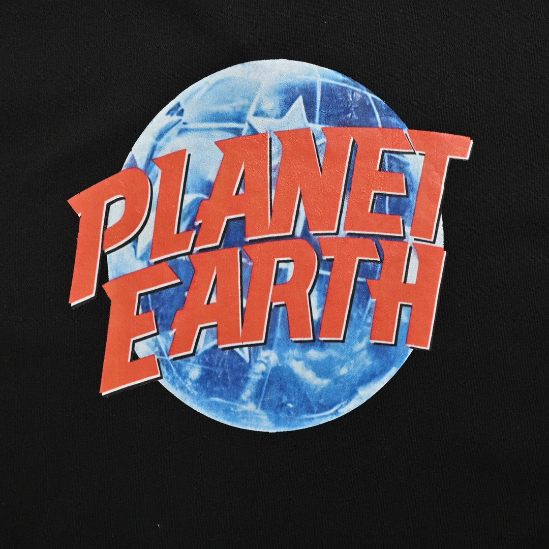 Ba*len*cia*ga planet earth black t-shirt