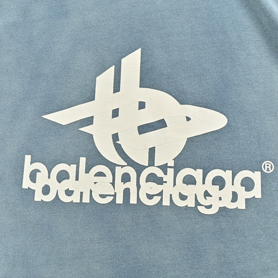 Ba*len*cia*ga t-shirt