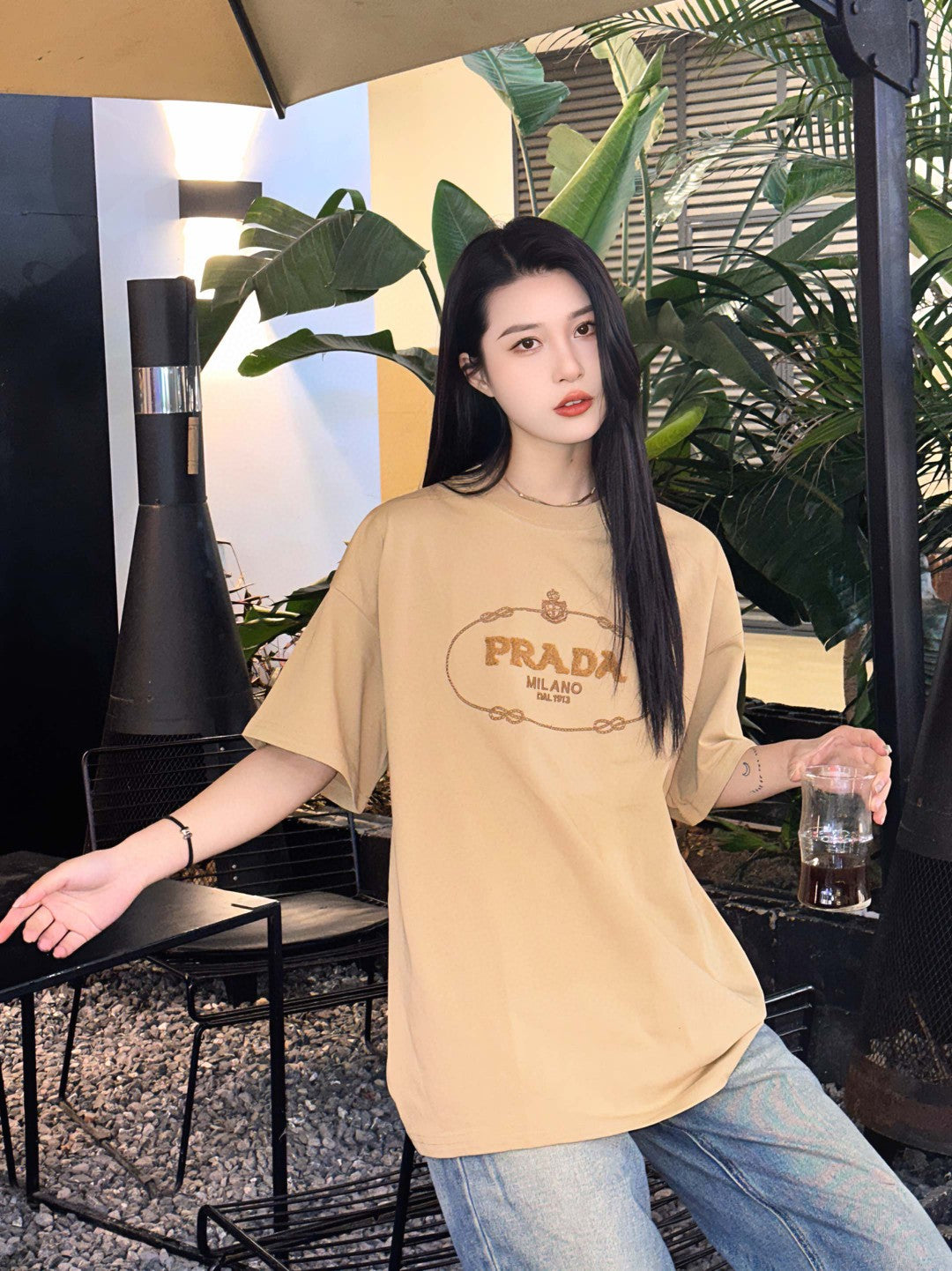 Pra*a milano beige logo t-shirt