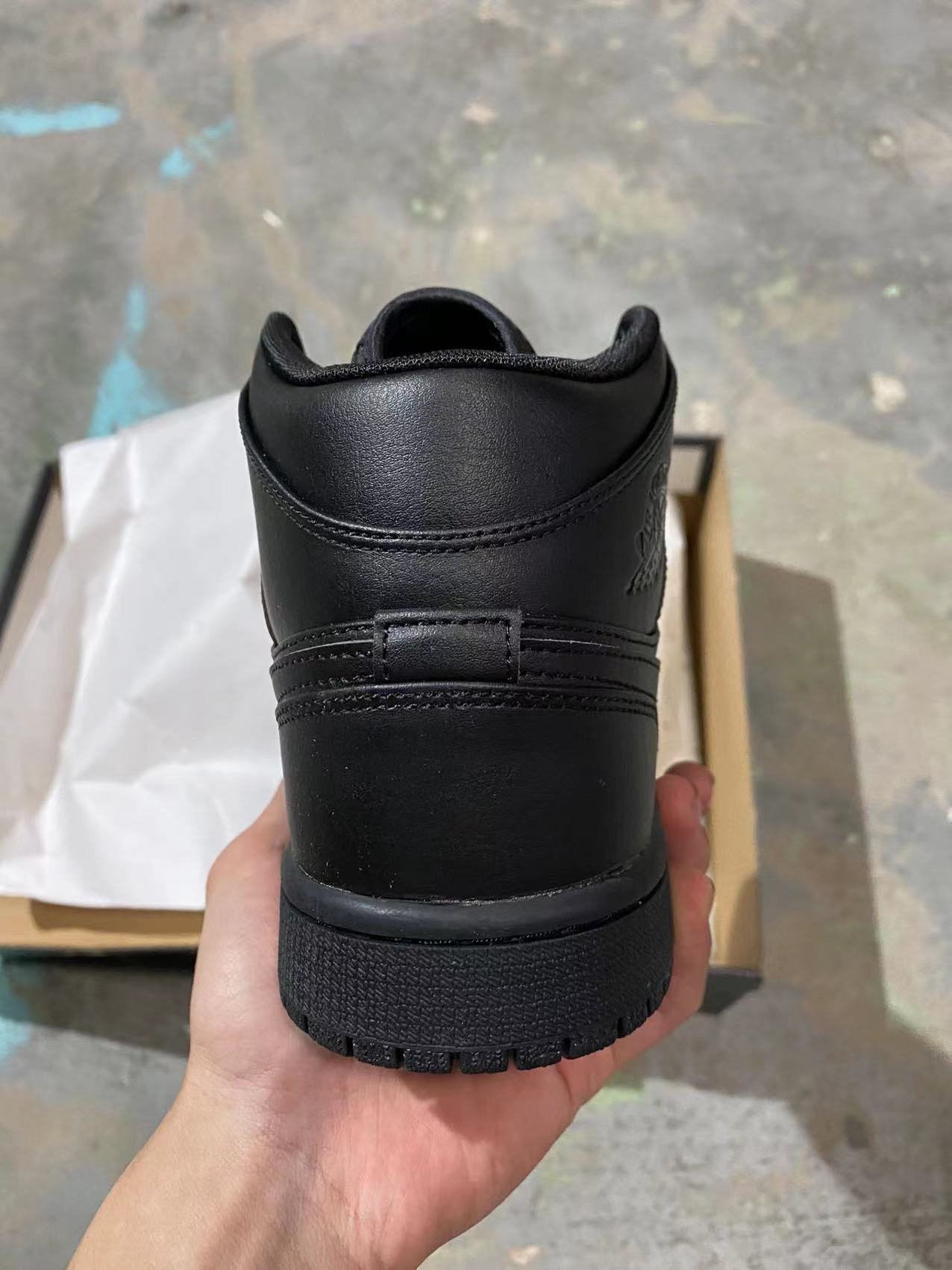 Air Jordan 1 Mid "Black Warrior"