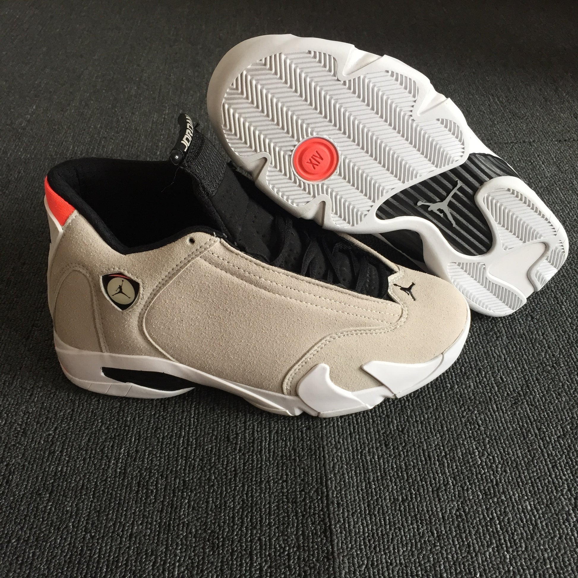 Air Jordan XIV Retro "Desert Sand"