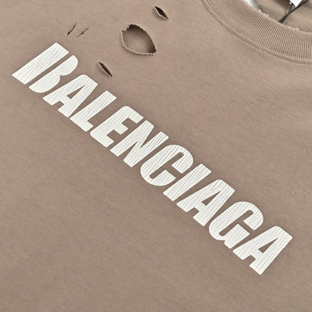 Ba*len*cia*ga distressed logo t-shirt