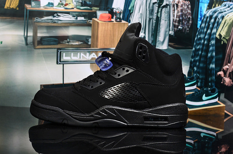 Jordan 5 'Triple Black'