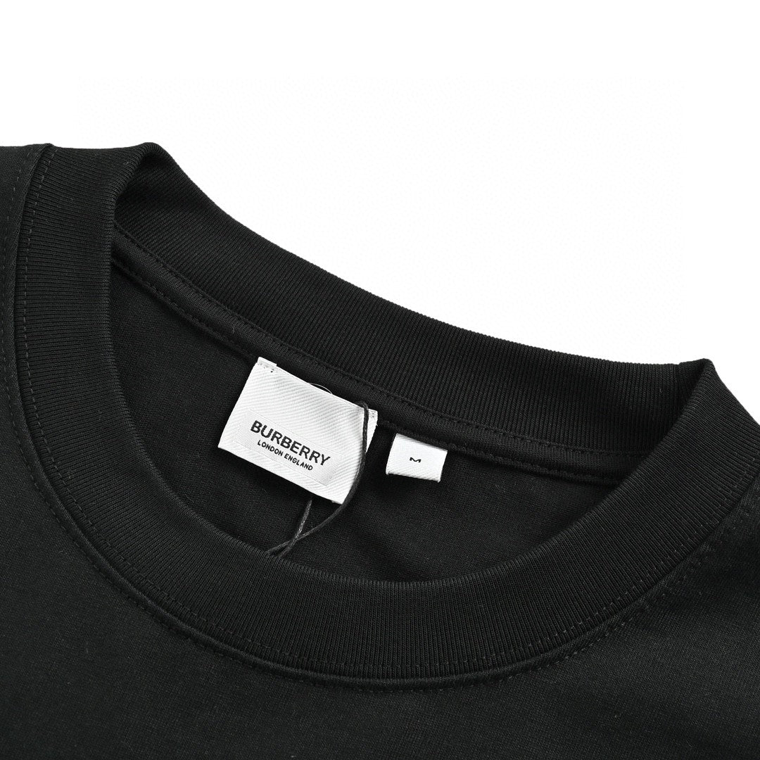 Burberry T-Shirt - Embroidered Knight Logo