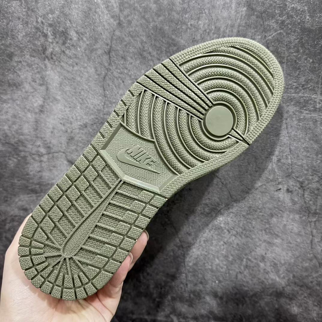 Nike Air Jordan 1 Low – Black / Pine Green