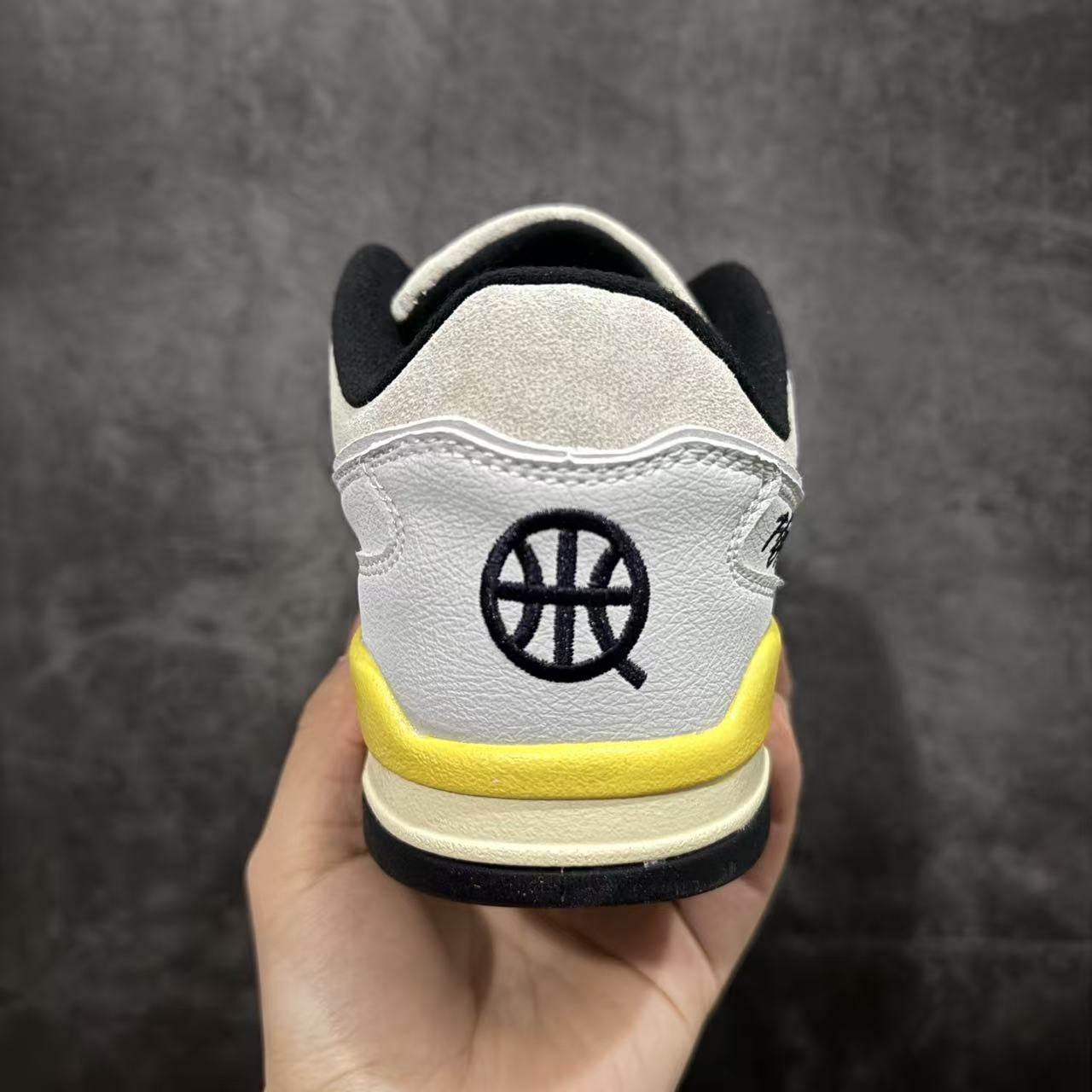 Air Jordan 4 Retro “Sand” – Earthy Elegance, Iconic Comfort