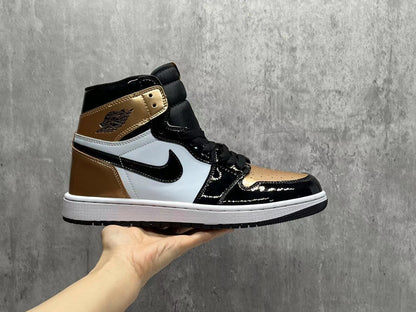 Air Jordan 1 High OG "Black/Gold Split"