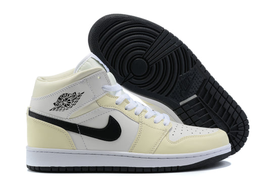 Air Jordan 1 Retro High OG "Coconut Milk"