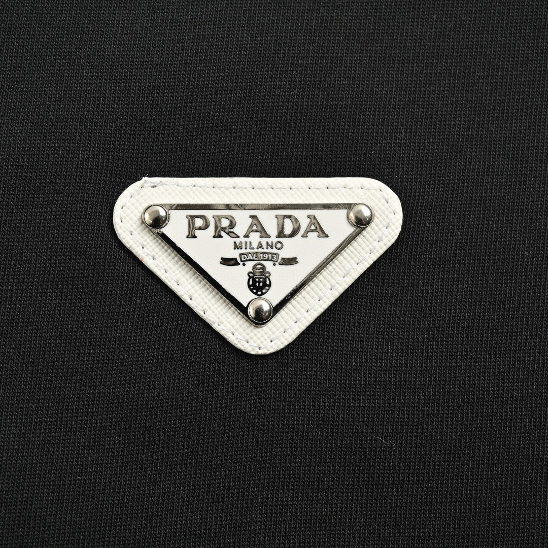 Pra*a logo t-shirt (black)