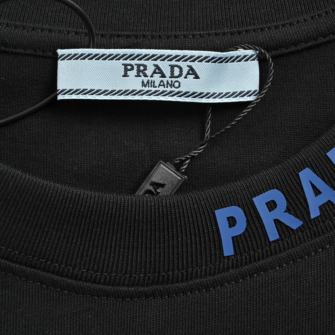 Pra*a triangle logo t-shirt