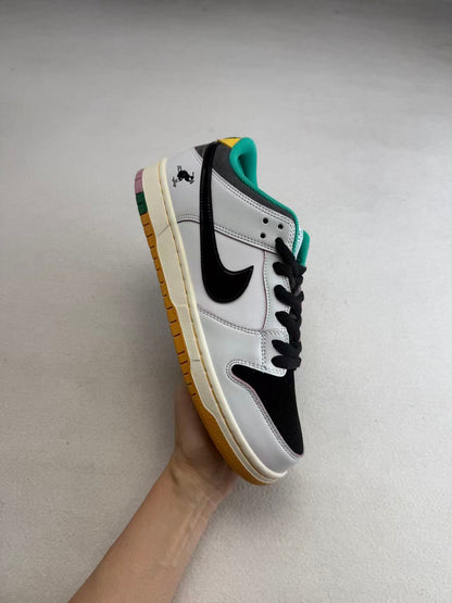 Nike in White/Black/Green: Graphic Botanical