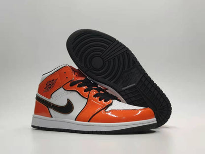 Air Jordan 1 Retro High OG 'Cyber Manga'