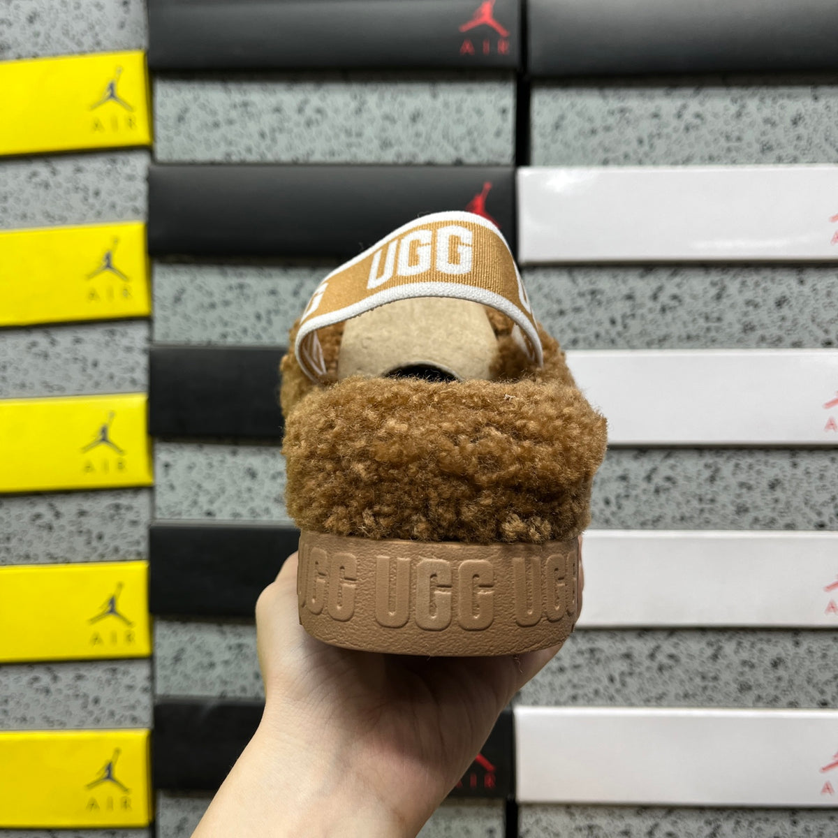 UGG Classic Snow Boot in Chestnut