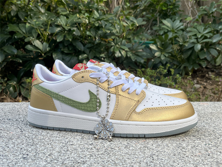 Air Jordan 1 Low OG "Year of the Dragon"