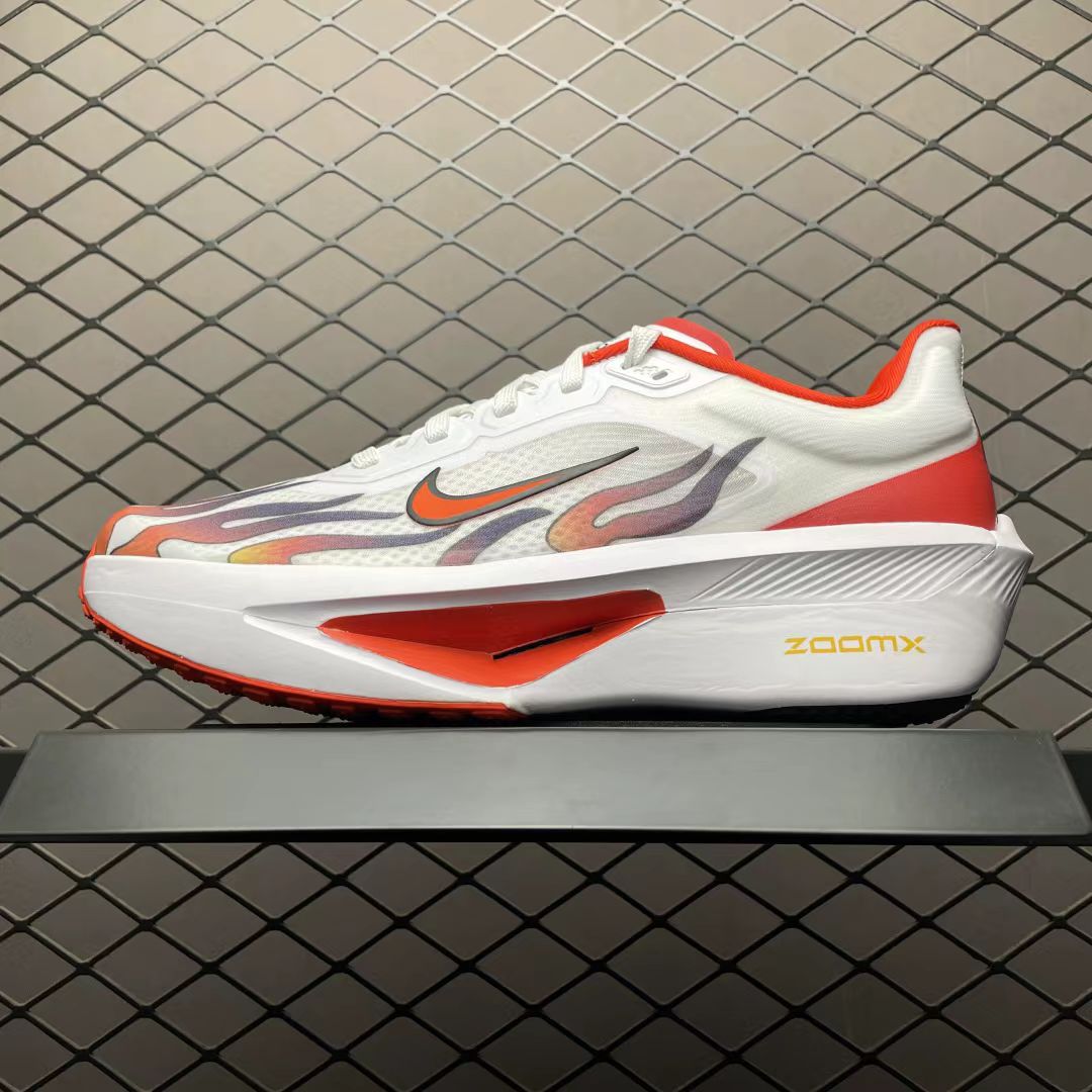 Nike Zoom Fly "Flame" – High-Octane Marathon Trainer