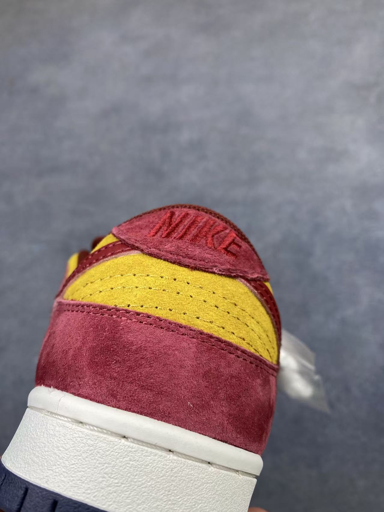 Nike Dunk “Yellow/Red” – High-Contrast Street Style