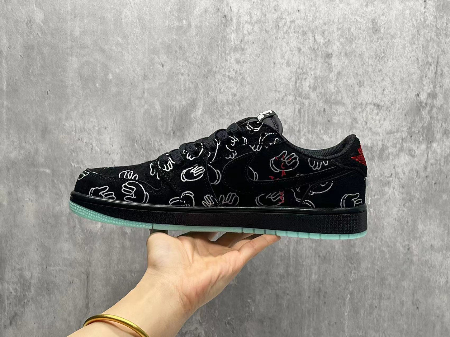 Air Jordan 1 Low "Reverse Black Toe"