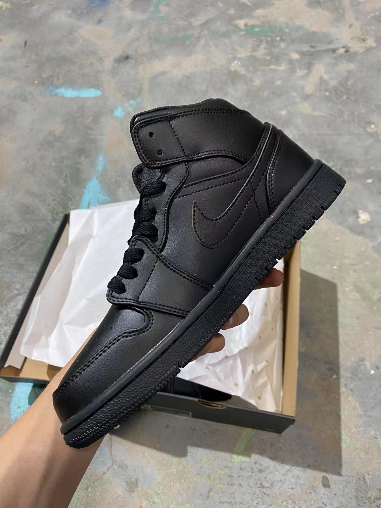 Air Jordan 1 Mid "Black Warrior"