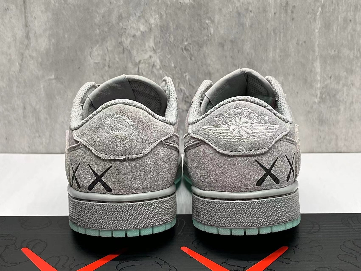 Air Jordan 1 Low "Cool Grey"
