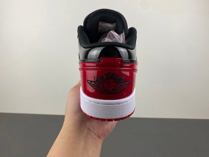 Air Jordan 1 Low "Black Toe"