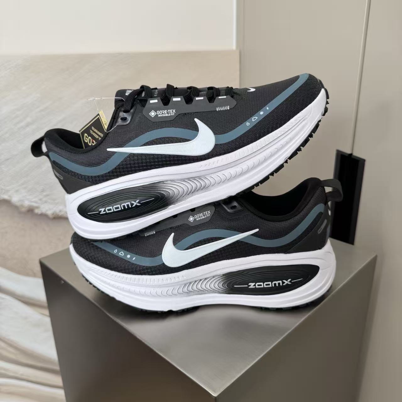 Nike Zoom Vomero in Black/White: Monochrome Momentum