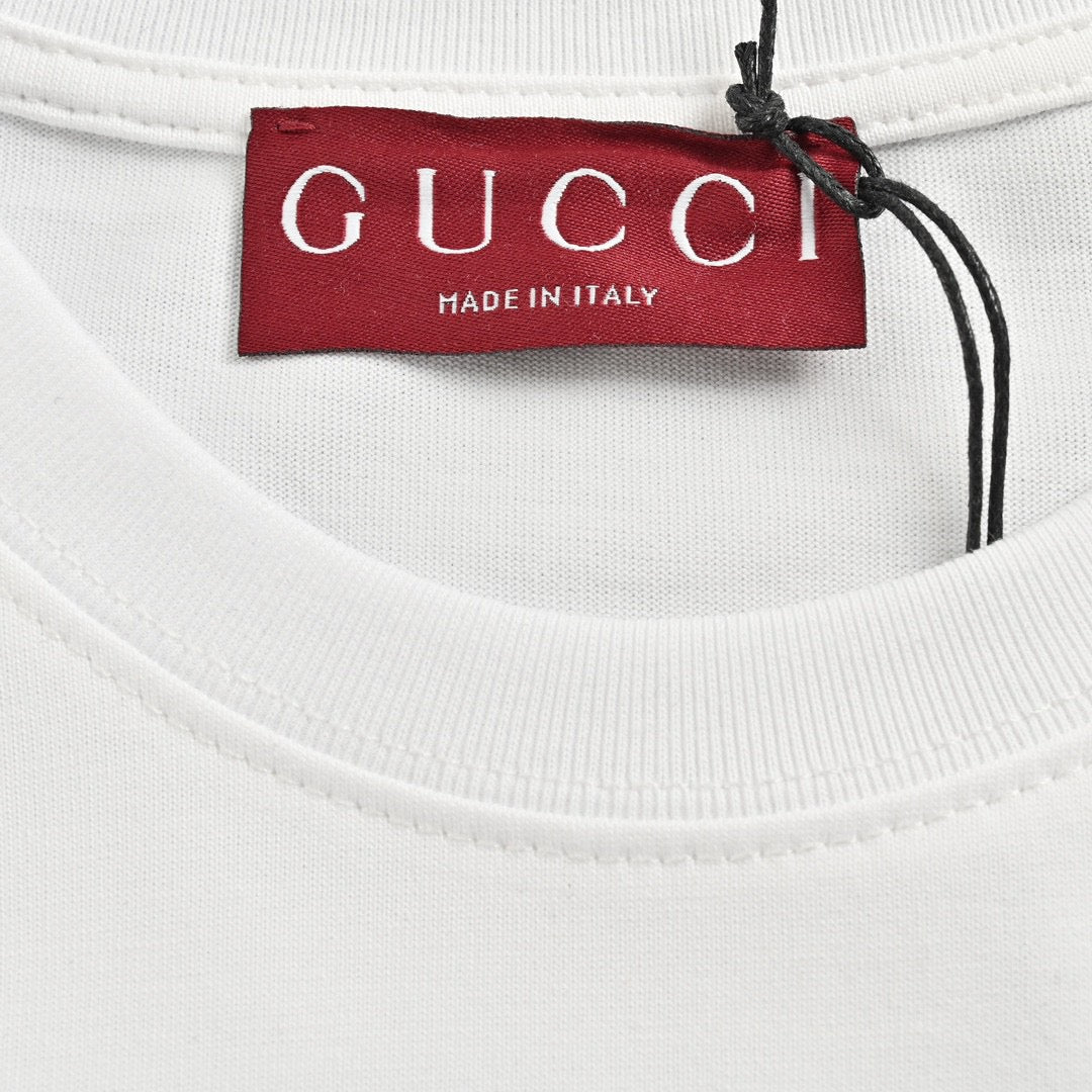 G*u*i white t-shirt with firenze 1921 logo