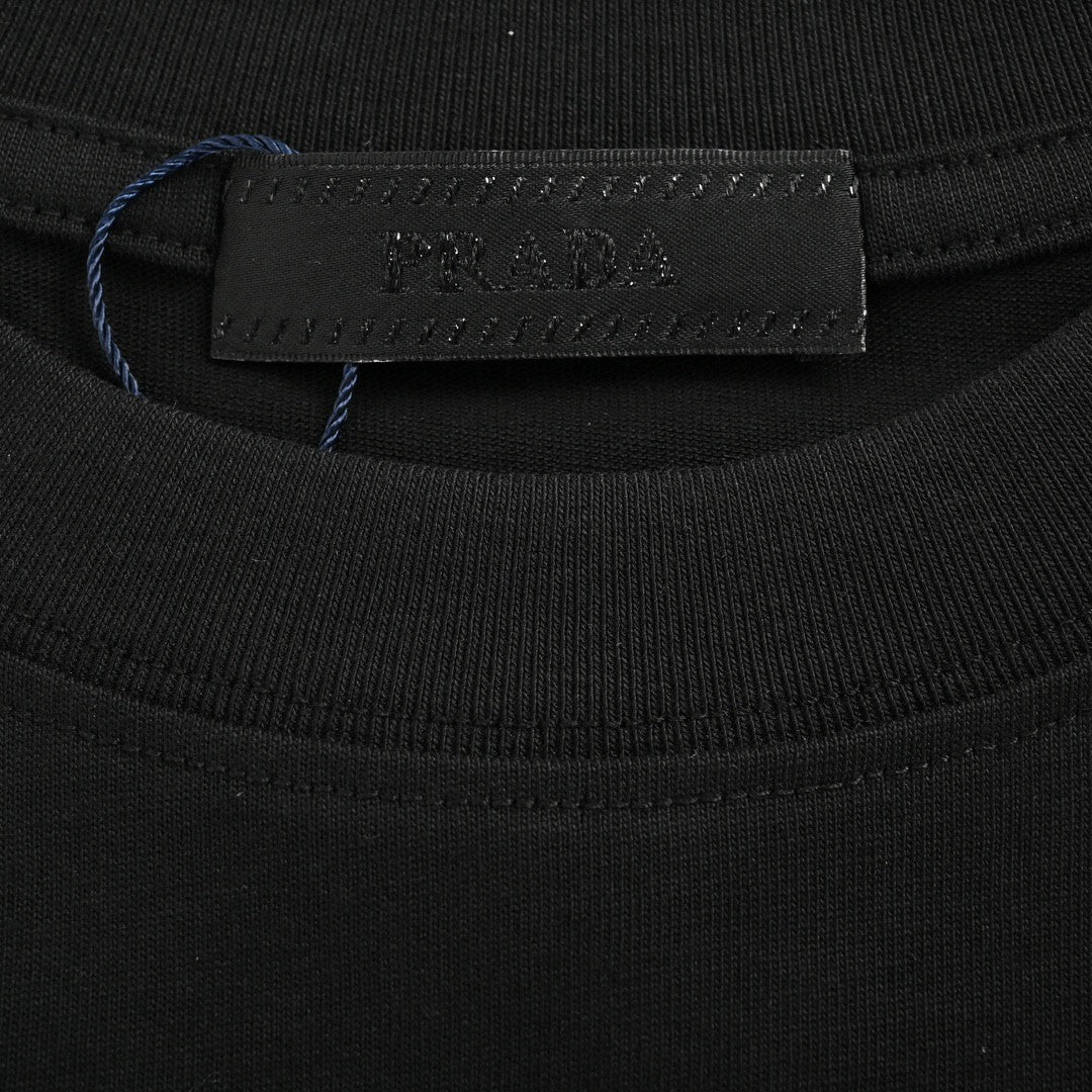 Pra*a pocket t-shirt (black)