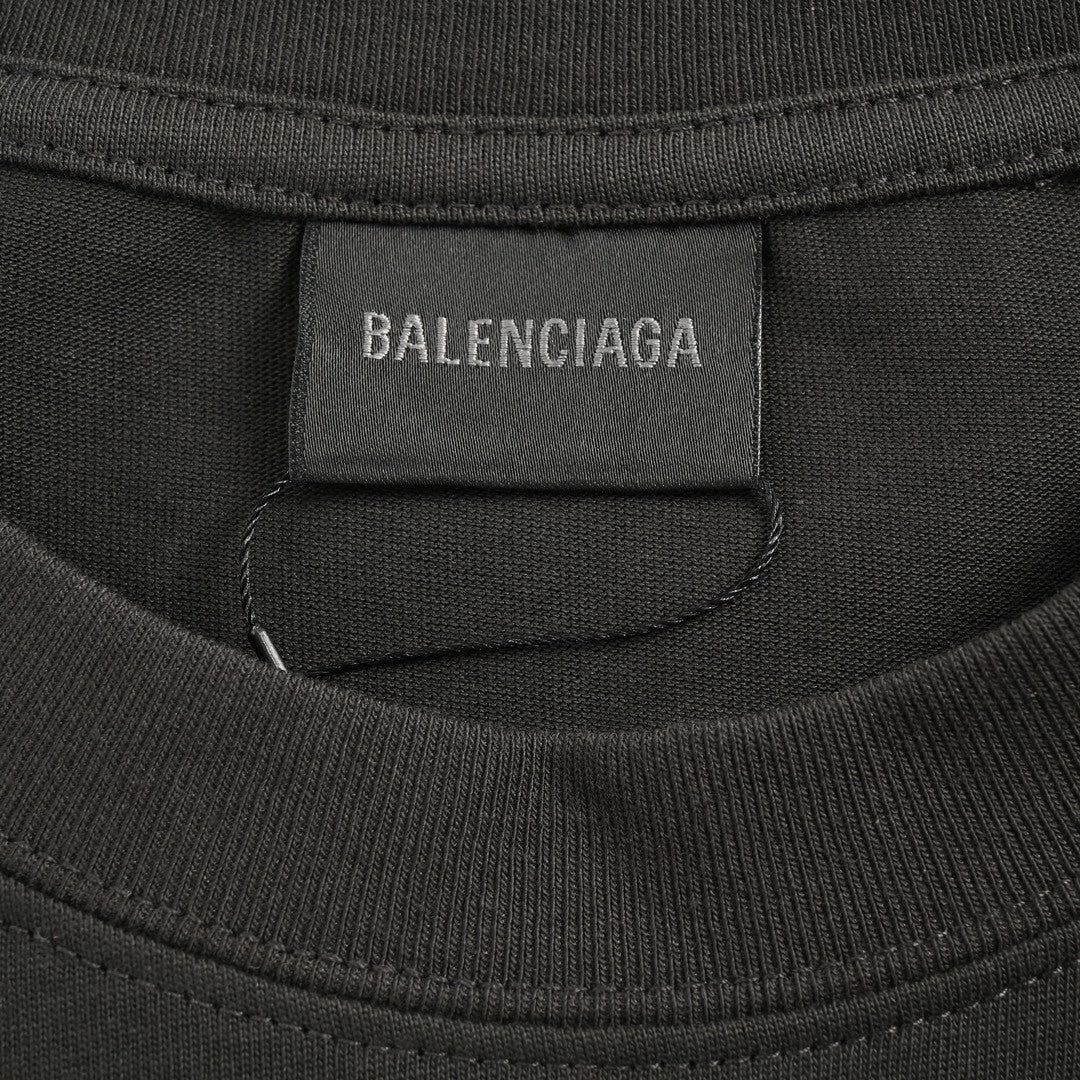 Ba*len*cia*ga t-shirt