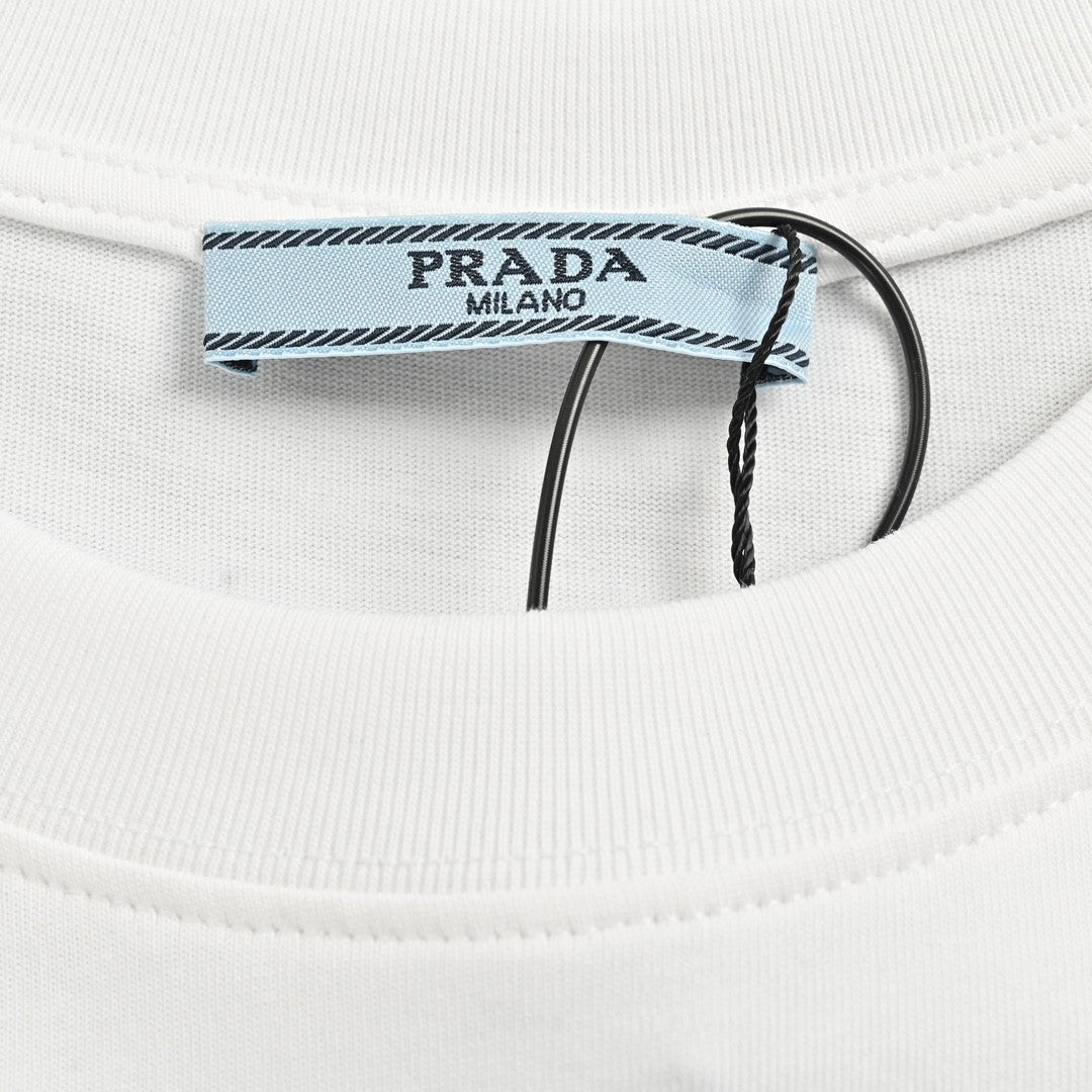 Pra*a logo t-shirt (white)