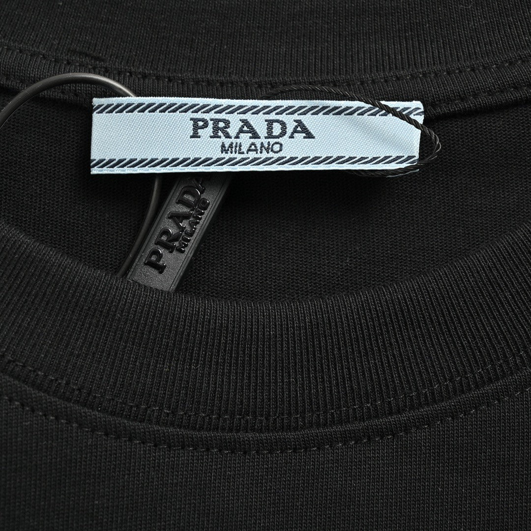 Pra*a logo t-shirt (black)