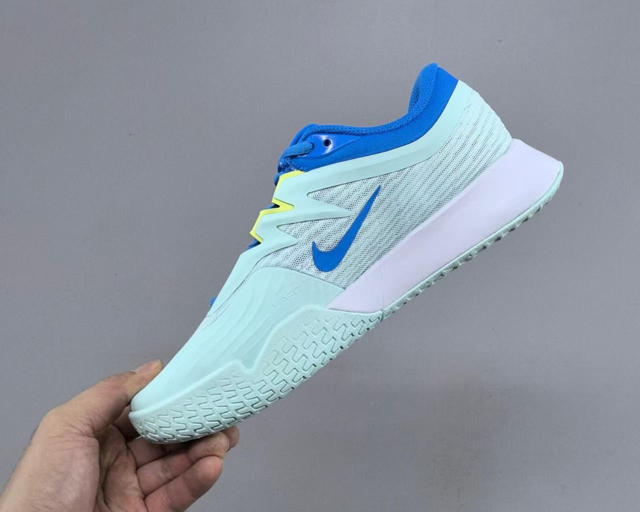 NikeCourt Air Zoom Vapor Pro “Lake Blue” – Dynamic Court Performance