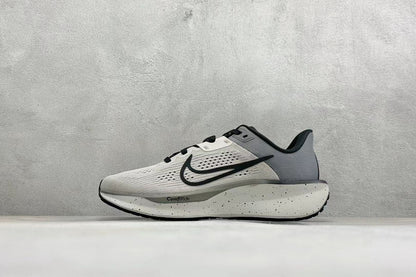 Nike Quest 6 in Grey/Black: Urban Engine