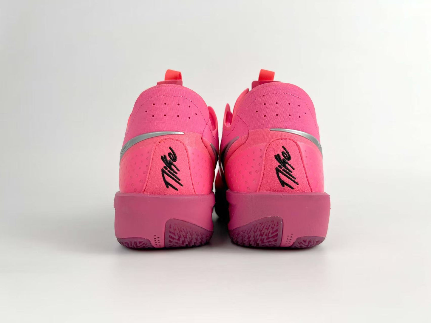 Nike G.T. Cut 3 "Hot Fuchsia" – High-Voltage Performance